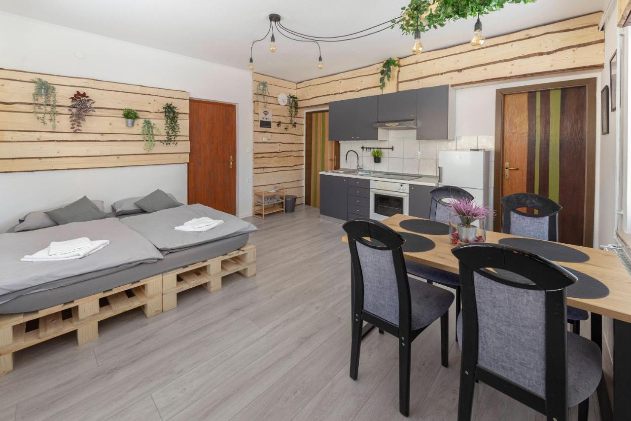 Apartments Keber Ljubljana Luaran gambar