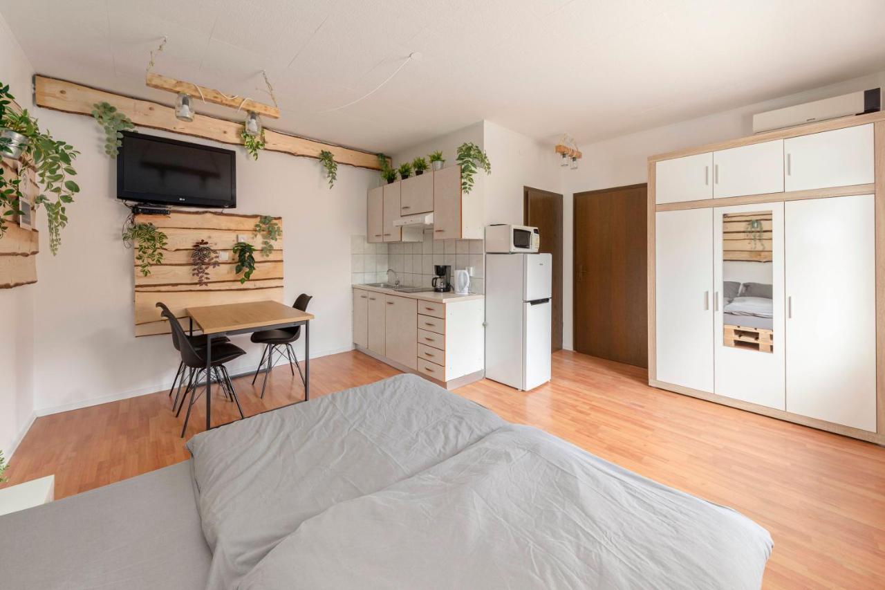 Apartments Keber Ljubljana Luaran gambar